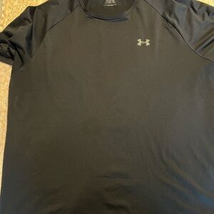 Under Armour Men's Black Shirt